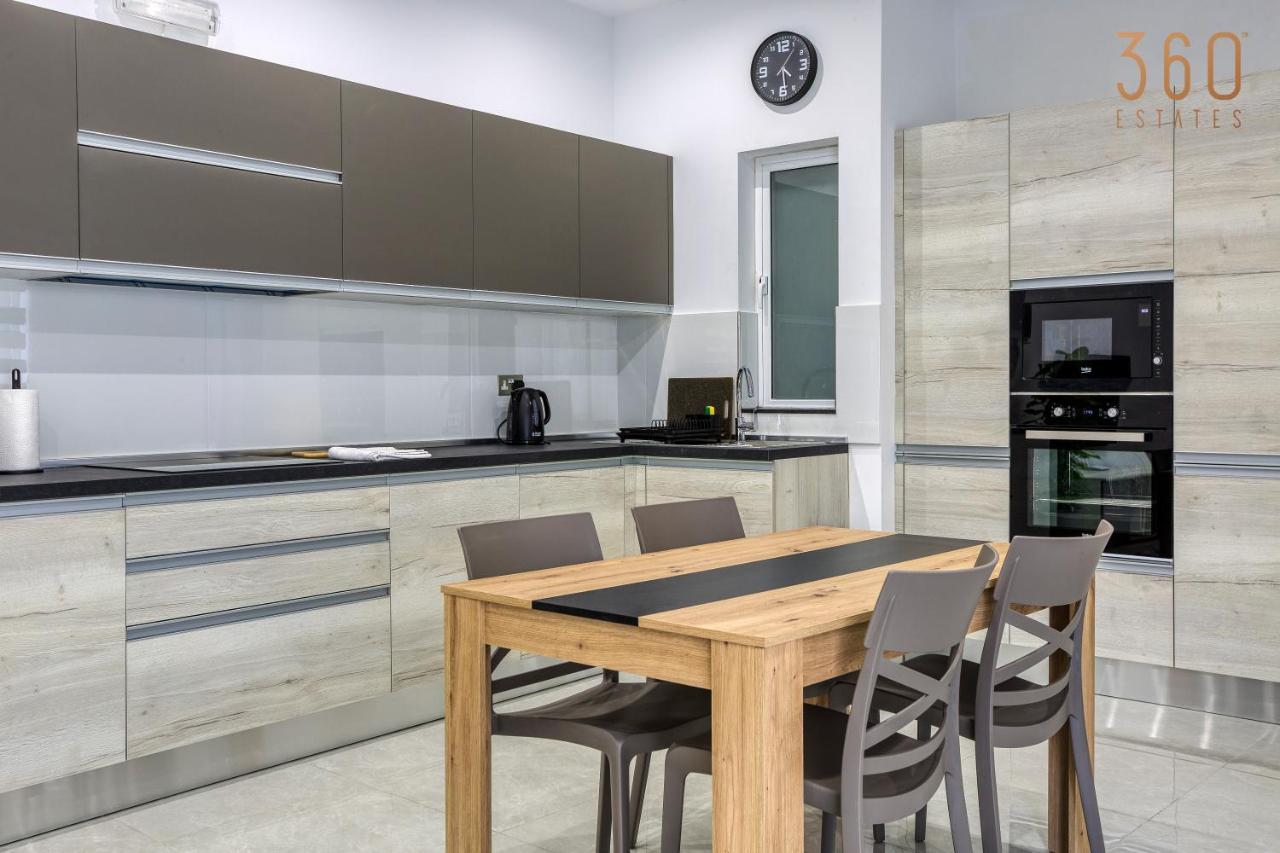 A Lovely 1Br Home With Balcony Just Off The Coast By 360 Estates St. Julian's Zewnętrze zdjęcie