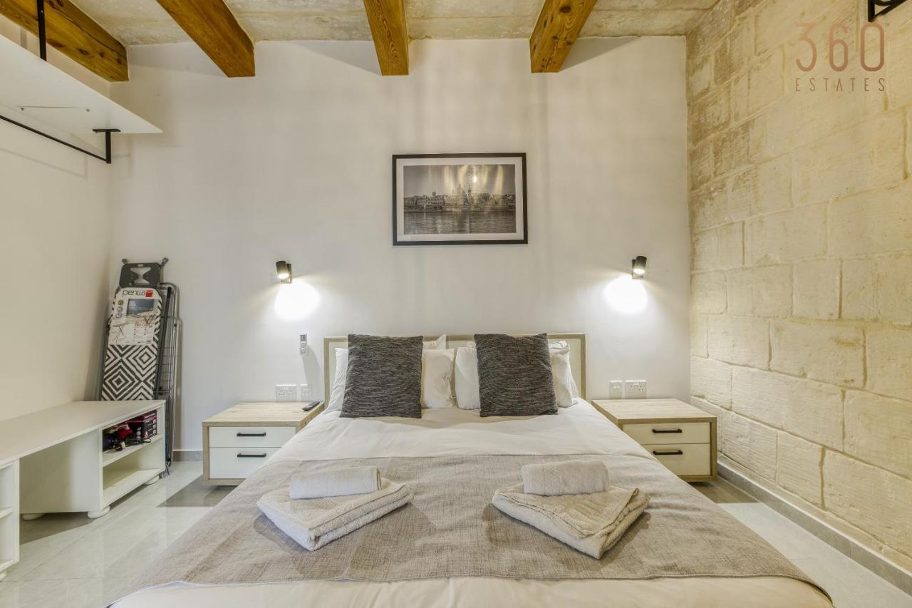 A Lovely 1Br Home With Balcony Just Off The Coast By 360 Estates St. Julian's Zewnętrze zdjęcie