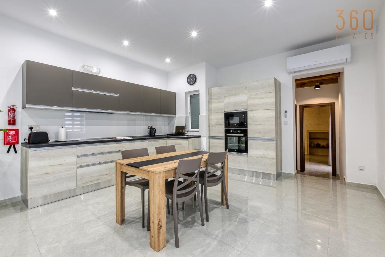 A Lovely 1Br Home With Balcony Just Off The Coast By 360 Estates St. Julian's Zewnętrze zdjęcie