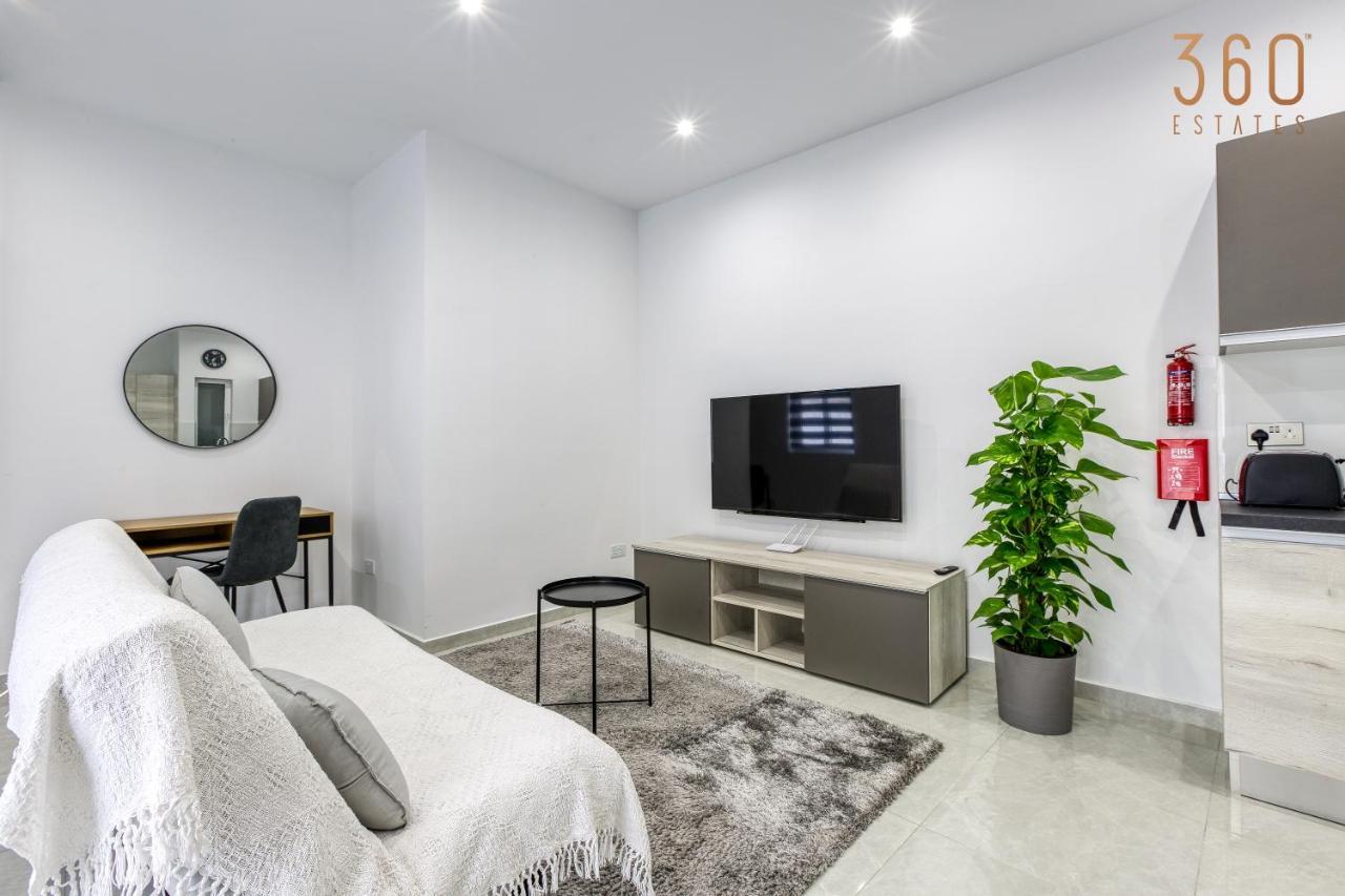 A Lovely 1Br Home With Balcony Just Off The Coast By 360 Estates St. Julian's Zewnętrze zdjęcie